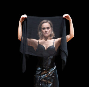 Foto-Teatro-ritratto0051-ph-Luisa-Romussi-1024x683